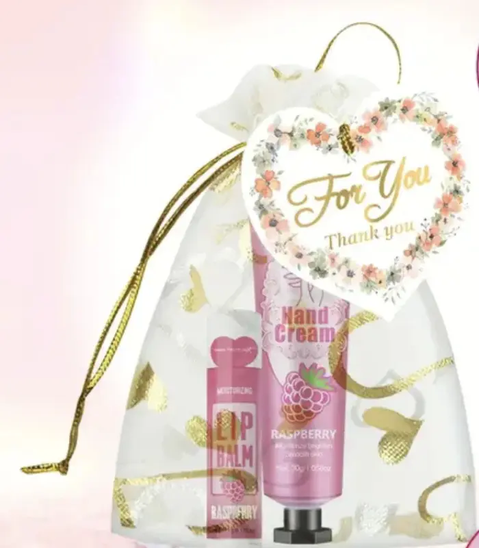 Lip Balm & Hand Cream Gift Set (1)